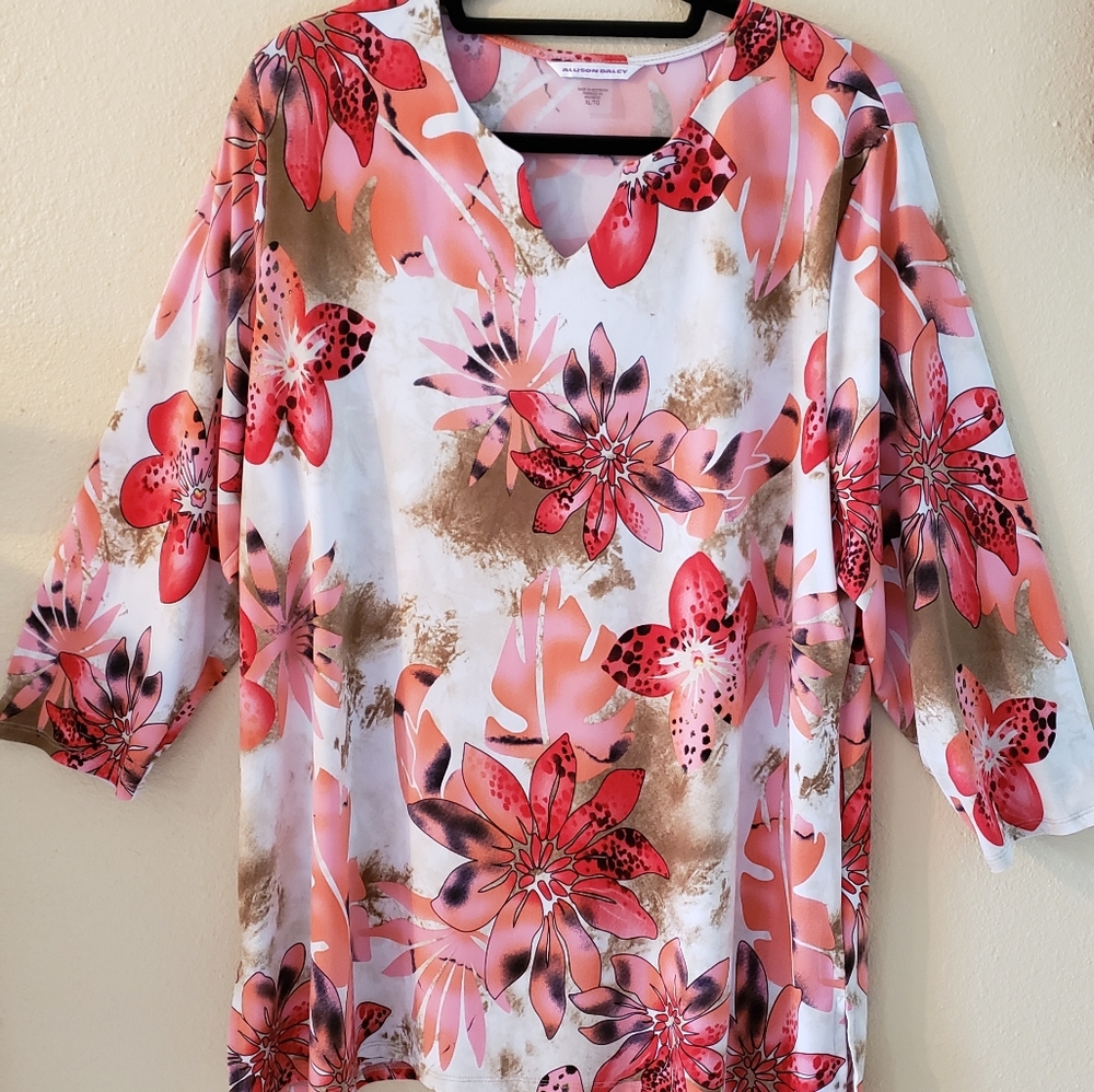 Allison Daley floral knit blouse, size XL